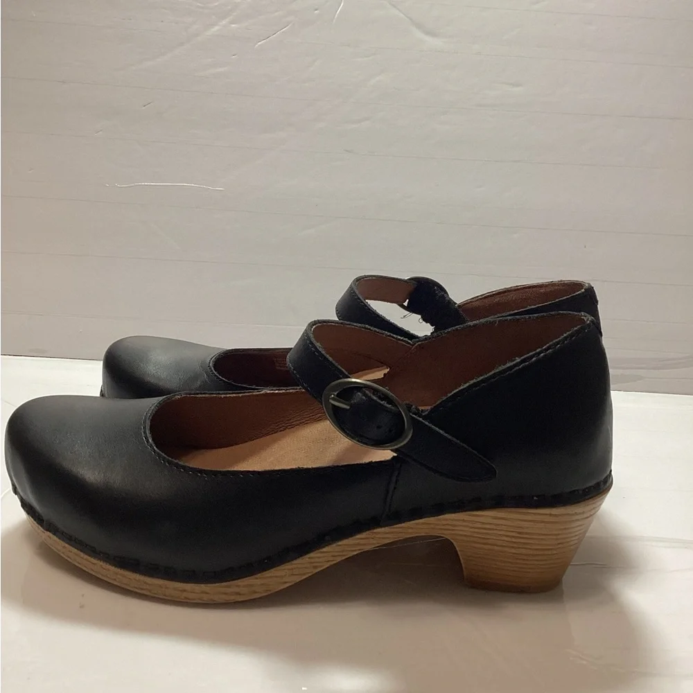 Dansko Margie Black Mary Jane  shoes, tan Heels size 37 - Picture 6 of 11